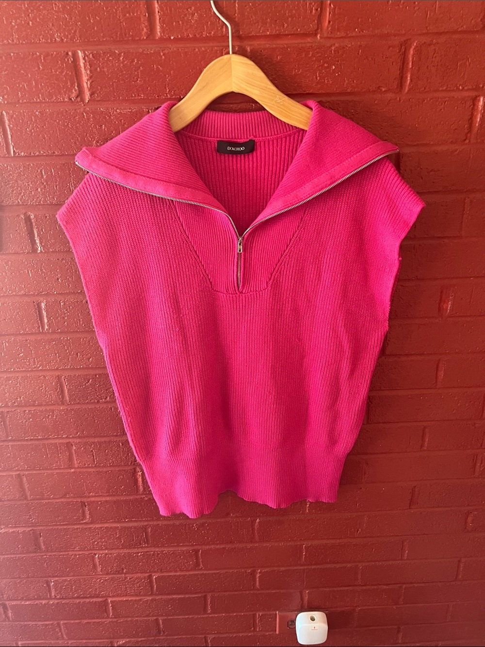Unbranded Fuchsia Zip-Neck Knit Sweater Vest